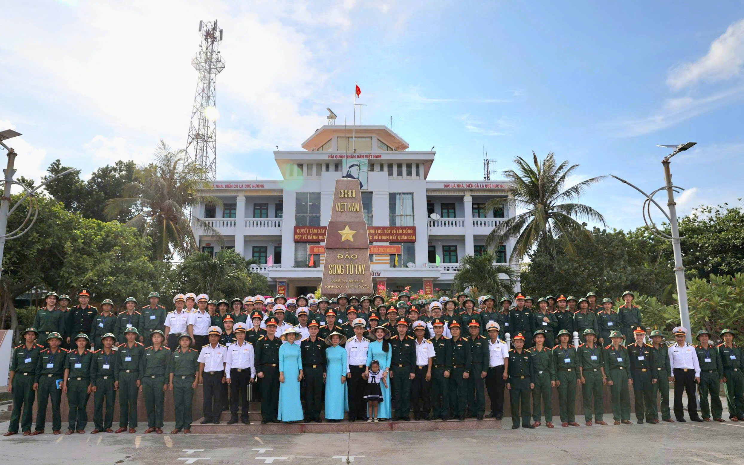 ĐOÀN CÁN BỘ, HỌC VIÊN HỌC VIỆN HẬU CẦN HOÀN THÀNH HẢI TRÌNH HỌC TẬP, NGHIÊN CỨU VÀ THĂM QUẦN ĐẢO TRƯỜNG SA VÀ NHÀ GIÀN DK-I NĂM 2026