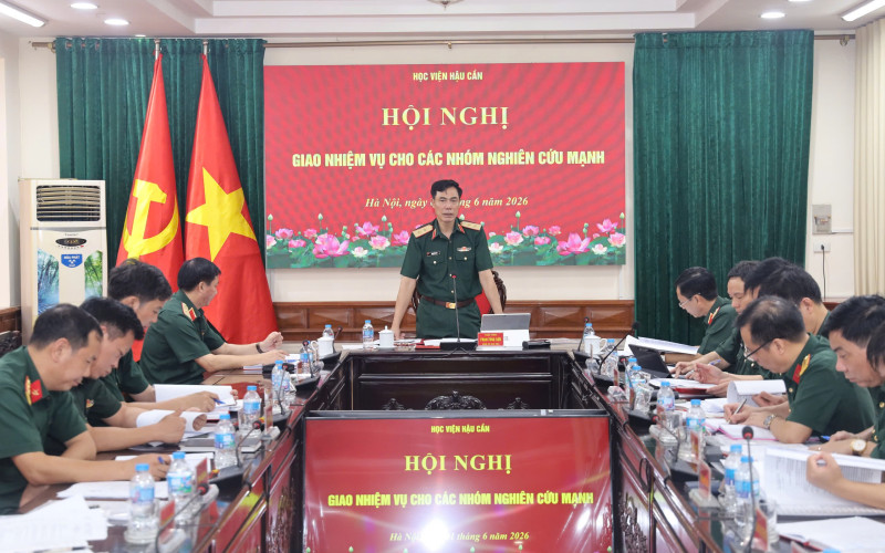 TỪ ĐỊNH HƯỚNG ĐẾN HÀNH ĐỘNG: HỘI NGHỊ GIAO NHIỆM VỤ NHÓM NGHIÊN CỨU MẠNH VÀ THẨM ĐỊNH ĐỀ TÀI, SÁNG KIẾN TUỔI TRẺ SÁNG TẠO NĂM HỌC 2025 - 2026