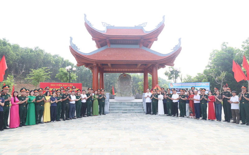 HƯỚNG VỀ LỄ ĐÓN NHẬN HUÂN CHƯƠNG BẢO VỆ TỔ QUỐC HẠNG NHẤT VÀ KỶ NIỆM 75 NĂM NGÀY TRUYỀN THỐNG HỌC VIỆN