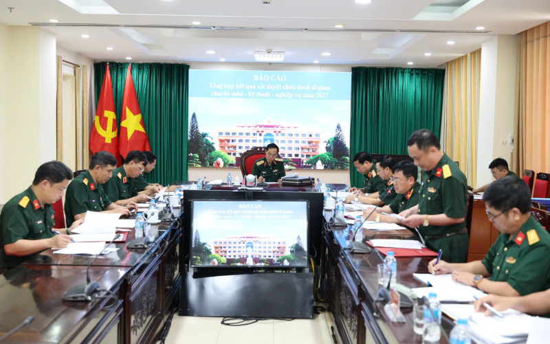 KHÔNG NGỪNG HOÀN THIỆN, CHUẨN HÓA CHỨC DANH ĐỘI NGŨ CÁN BỘ, GIẢNG VIÊN ĐÁP ỨNG YÊU CẦU, NHIỆM VỤ CỦA HỌC VIỆN TRONG TÌNH HÌNH MỚI
