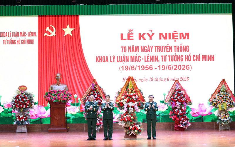 TỰ HÀO CHẶNG ĐƯỜNG 70 NĂM TRUYỀN THỐNG CỦA KHOA LÝ LUẬN MÁC - LÊNIN, TƯ TƯỞNG HỒ CHÍ MINH, HỌC VIỆN HẬU CẦN