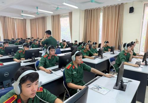 KIỂM TRA CHẤT LƯỢNG HỌC TIẾNG ANH NGOẠI KHÓA CHO HỌC VIÊN KHÓA 31