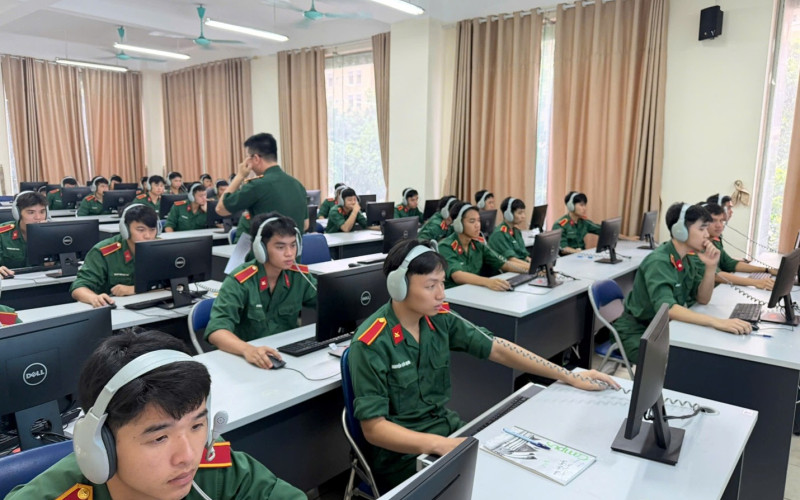 KIỂM TRA CHẤT LƯỢNG HỌC TIẾNG ANH NGOẠI KHÓA CHO HỌC VIÊN KHÓA 31