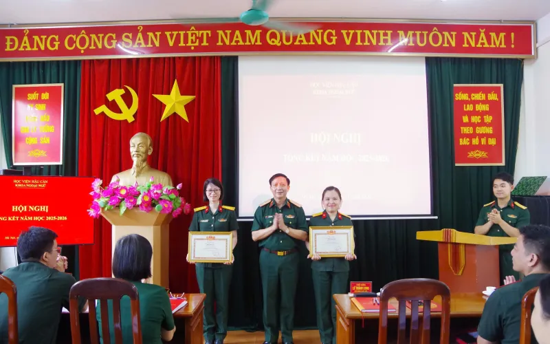 KHOA NGOẠI NGỮ TỔ CHỨC THÀNH CÔNG HỘI NGHỊ TỔNG KẾT NĂM HỌC 2025 – 2026