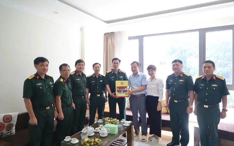 HỌC VIỆN HẬU CẦN VỚI NHỮNG CHUYẾN THĂM NGHĨA TÌNH NHÂN DỊP KỶ NIỆM 79 NĂM NGÀY THƯƠNG BINH - LIỆT SĨ